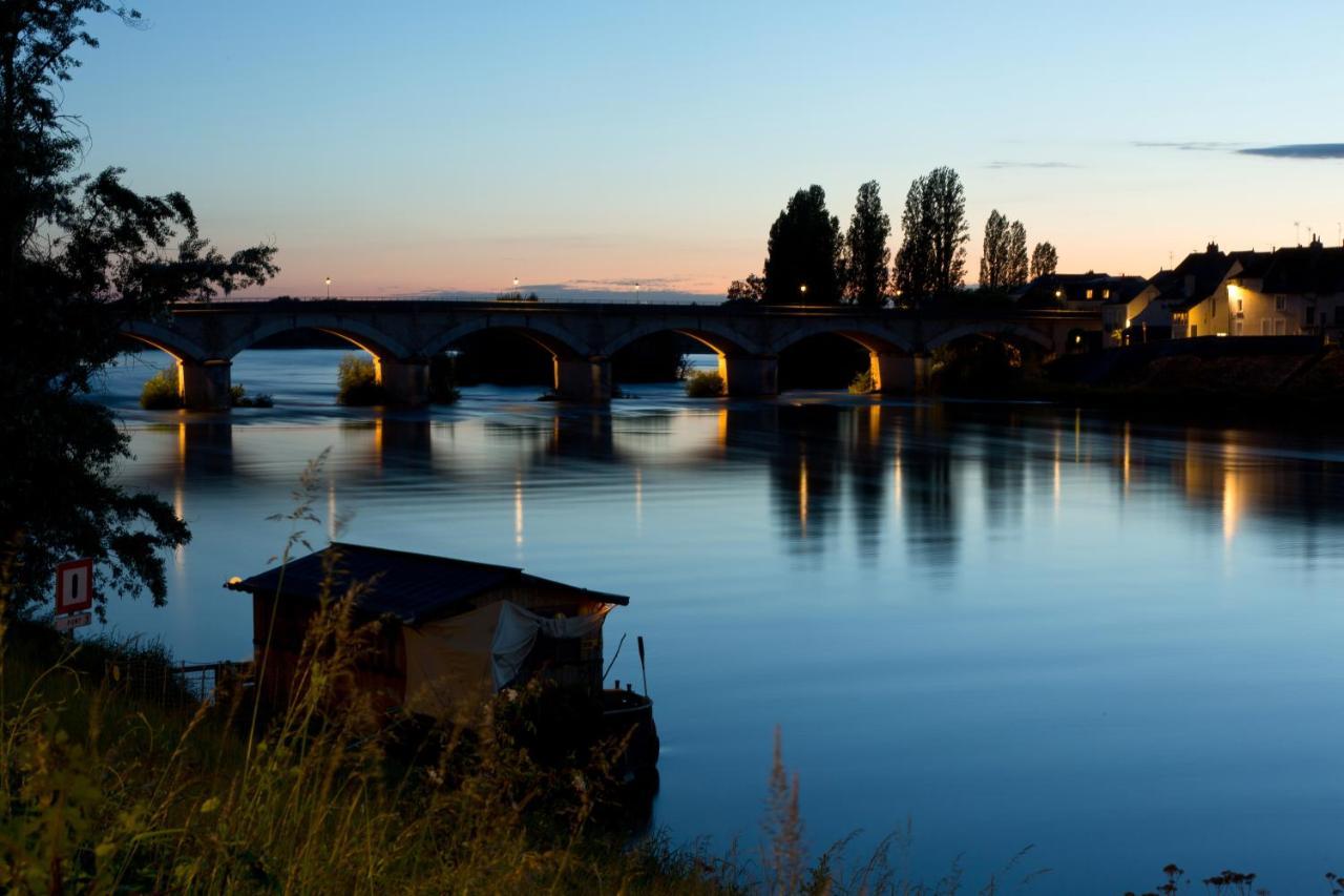 Le Manoir Les Minimes Hotel Amboise Bagian luar foto